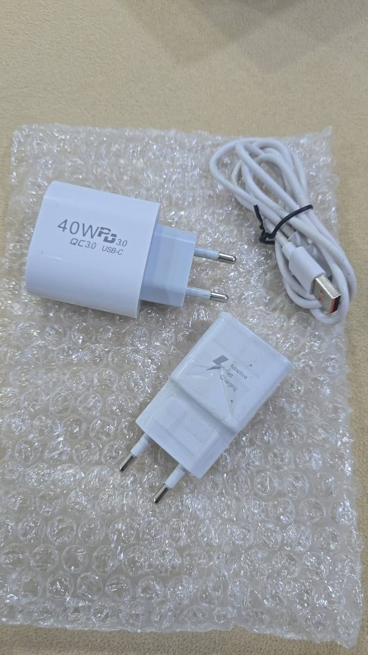 شاحنه موبايل 📱 تايب سي اصليه 40 واط 
سعرها 12 بضاعه اوربيه


**إذا كنت صاحب هذا الإعلان وتريد حذفه لأي سبب، رجاءا أرسل رسالة إلى الدعم الفني**