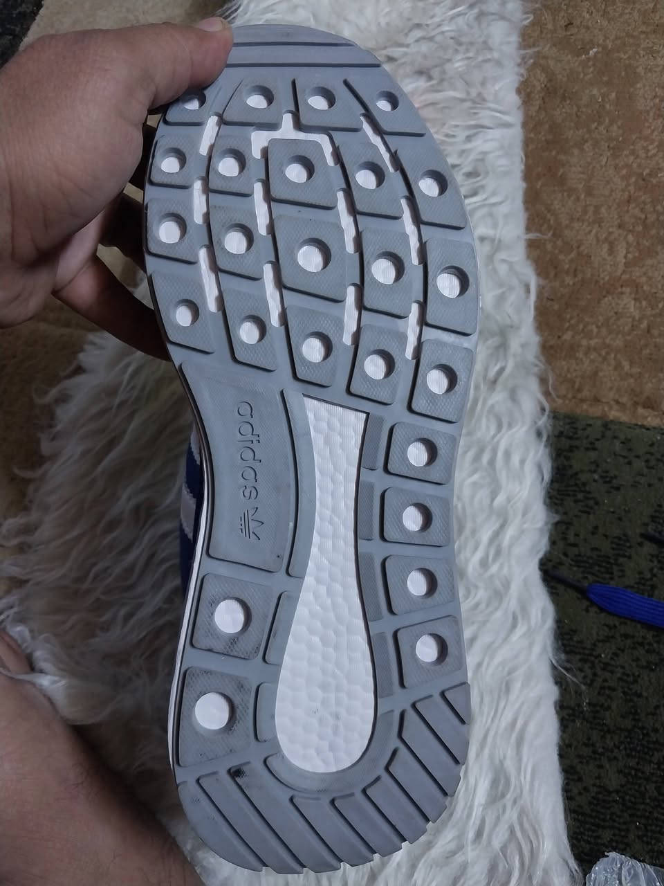 قطعه فيتنامي اديداس شرط اصلي اذا مو اصليه لاتستلم الطلب ولاتدفع دينار  السعر ٢٠ الف  والتوصيل مجاني القياس ٤٣ ع اول تم ملاحضه تصفيه محل الله شاهد


**إذا كنت صاحب هذا الإعلان وتريد حذفه لأي سبب، رجاءا أرسل رسالة إلى الدعم الفني**