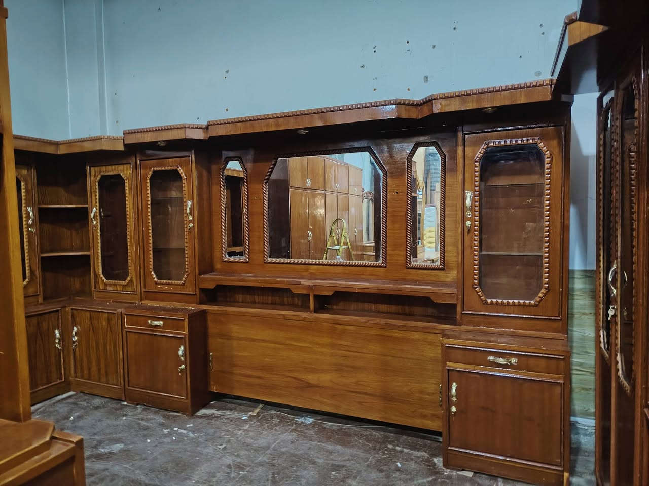 #للبيع 
غرفه حطاطه السعر مليون 

العنوان 
الرمادي_ الخمسه كيلو_ الشارع الخدمي_ مقابل زنود الست الحمداني 
للتواصل
***********
