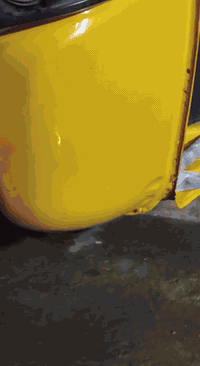 سلام عليكم شباب تكتك 🛺 للبيع نضيفه مكينه ما مشروكه ولا ضربه ولا صبغ ولا بارد بيهه خياس من جوه معمرينه عله كد شبر 🧡 حلوه مثل ماموضح بل صوره مرقمه رقم وسنويه مديل 2020 لشراي يتصل رقم لهاتف 👈🏻***********
