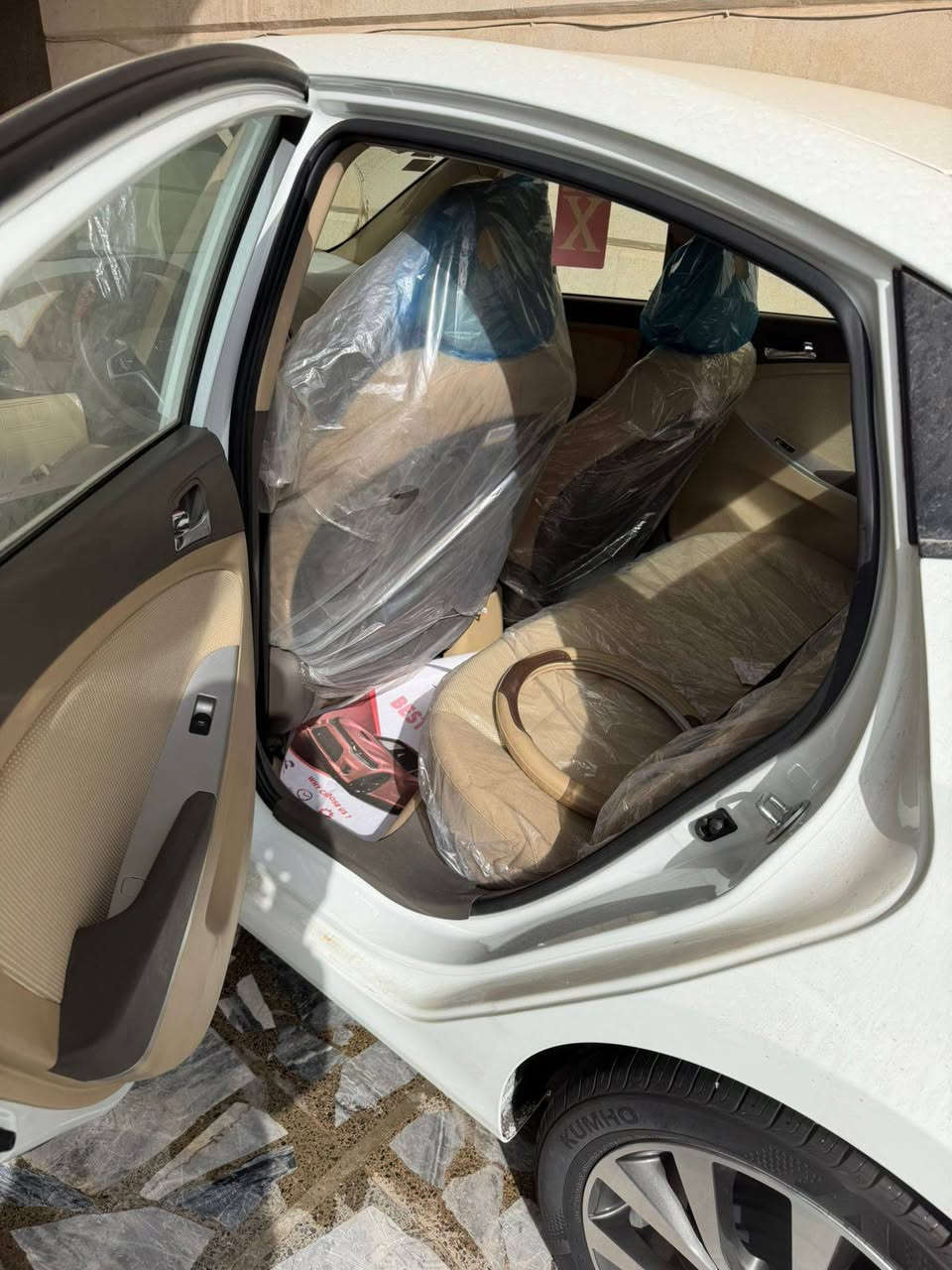 اكسنت خليجه فول  وضع شركه ماشيه 14
 كفاله من كلشي ***********
بسمي العنوان بغداد الجديده
