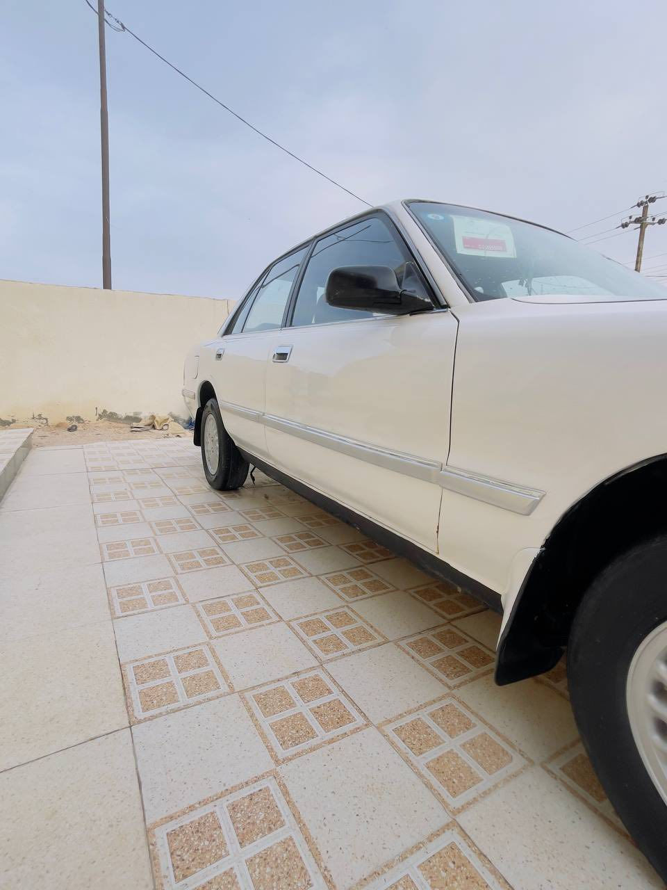 السلام عليكم ورحمت الله
البيع فقط تيوتا كروسيدا 🤷🏻‍♂️ موديل (1996) 
(يسرى بلا يسرى بلاد مو محور ) مكينة كير طك كارتون شرط (وانـجي )
سيارة كلش نضيفة وتجي تشوف بعينك 
سيارة مال جناي وتصليح جناي (حدادية  _كهربائيات كلة جديد تجي وتشوف بعينك 
(رقم بصرة نكليزي بسمنة ) مشروع وطني سنوية ل (2030)ريد تحويل شرط تحويل ما بيع إلا ماكو تحويل (كفالة كص ونقل جثة )
اخوان البدي كفالة من التصليح والضربة مصبوغة جمالية بدون حادث 
اخوان قرة المشور عدل وخابر هاي تفاصيل وأسف على طالة 
السعر (٦٠) بيهة مجال كلش قليل حك جية 
غالية عليك ندعينة بل رزق 🪬🧿
إلا تعلق وطيح بكيفك شراي تصل غير متواجد على نت 
مكان السيارة البصرة وسلامتكم 
***********
