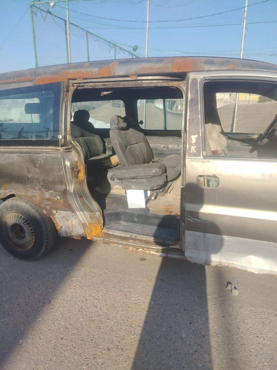 سياره ستاركس موديل 2007 رقم بصره مشروع وطني شرط التحويل مكينه وكير انظاف مكفولات البدي شوف العين السعر 15 ورقه العنوان بصره صبخه العرب قرب ملعب ابو ليلى للتصال على الرقم ***********
