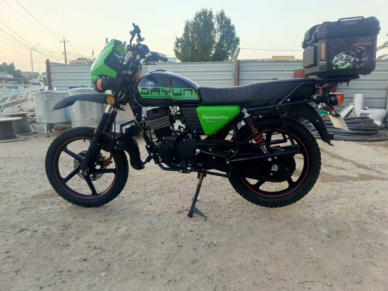 السلام عليكم اخوان
دايون جبلي موديل 25 كسر فلين اوراق سكنر 

بعدهه عالسحك شوفه عينك ماشيه 424 كيلو فقط شرط وحش بالشارع دراجه زيرو بصمات 

ومزوده هورنات وجنطه... بالعافيه عالياخذهه 

سعر 1600.... ***********

مكاني حله شوملي 

مكاني حله شوملي
