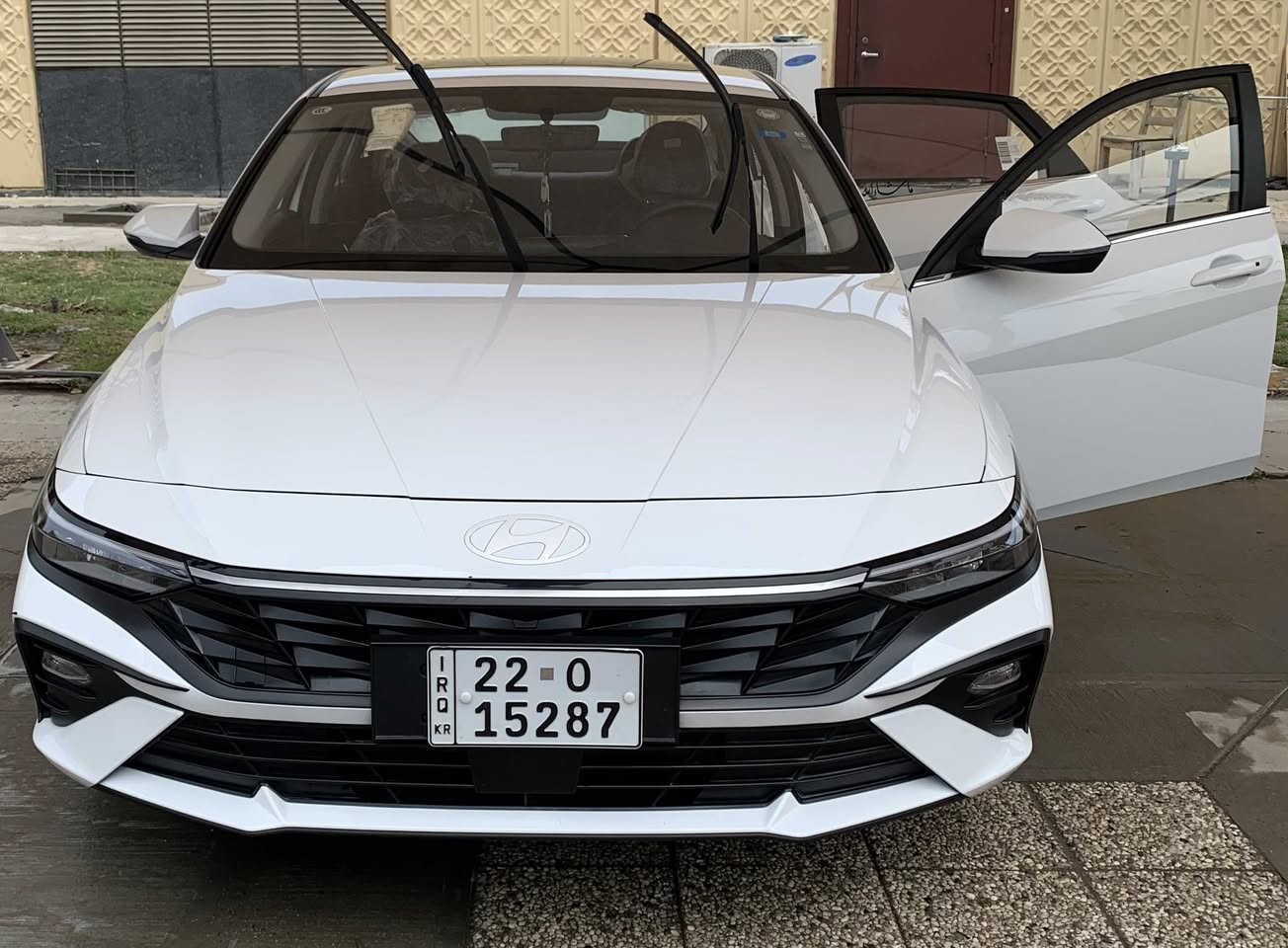 السلام عليكم النترا تجميع صيني

موديل2025 ماشيه 9الف وضع الزيرو 
قابل للزيادة  

أربيل  باسمي تحويل ثاني يوم 

سياره مكفوله وكلشي موضح بالصور اخوان  مواصفاتها :

فتحه سقف 

كروز سرعه 

تحكم ستيرن 

انضمه قياده 

اوتو هولد 

سايد بريك دكمه 

لايت زنون عدسه 

دشبول ديجيتال 

تبريد قطعتين 

حساسات امامي + خلفي 

كشنات جلد داخل اسود 

تجي بمحرك 1500 دبل

سونار بيها 

تجي بمواصفات 1/1

السعر 152 وبيه مجال إذا الله راد  

واتس ***********
