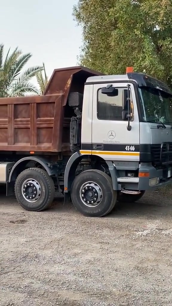السلام عليكم —كتروز للبيع مديل ٢٠٠٣ مربوطه مكينه جديده كير كهربائي تخم تاير الاستفسار ***********
