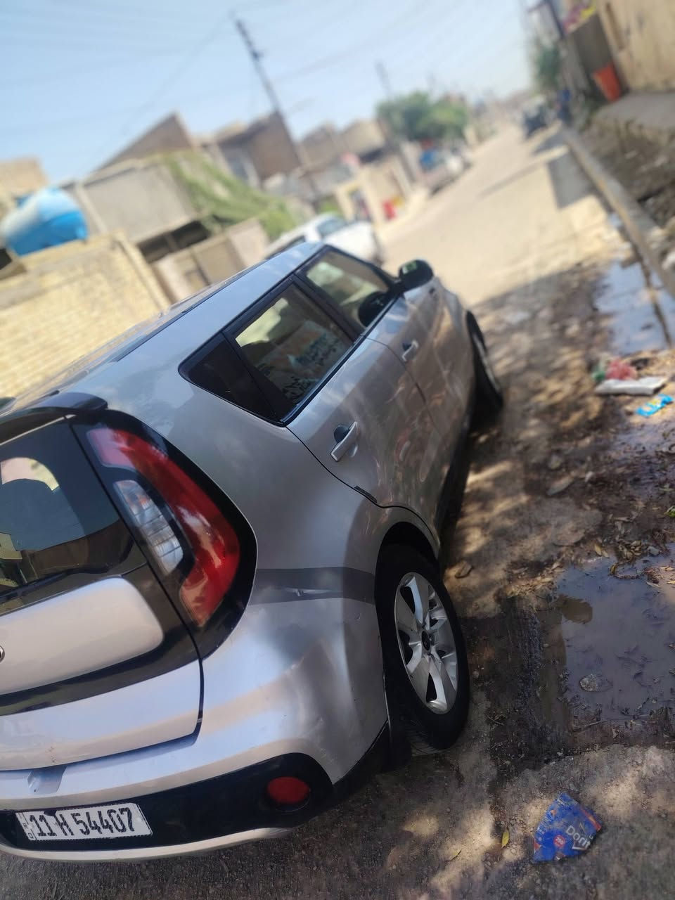 الموديل: 2019
​اللون: سلفر (رصاصي)
​المسافة المقطوعة: 88 ألف ميل
​الرقم: بغداد (ألماني/إنكليزي) - مشروع وطني
​الوضعية القانونية: سنوية وهزة جديدة، السيارة باسمي (تحويل مباشر).
​الحالة الميكانيكية: كير، محرك، تبريد، وكافة الدواخل مكفولة بشرط الفحص.
​الحادث: جاملغ خلفي فقط ().
​الموقع: بغداد
​السعر: 97 ورقة (9,700$) وبيه مجال بسيط للشراي الطيب.
​للاستفسار والتواصل: ***********]
