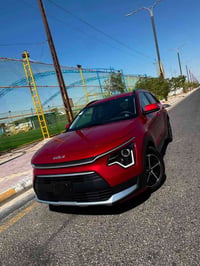 للبيع كيا نيرو 2025 بلكن plug-in ( هايبرد-شحن منزلي- بانزين) مواصفات E...