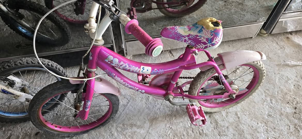 باسكلات زغار وكبار مال بالة
عنوان
شطرة الحولي فرع محطة الكهرباء الجديدة مقابيل حسينية حامي الشمال((نبي الرحمة)) داخل الساحة***********
