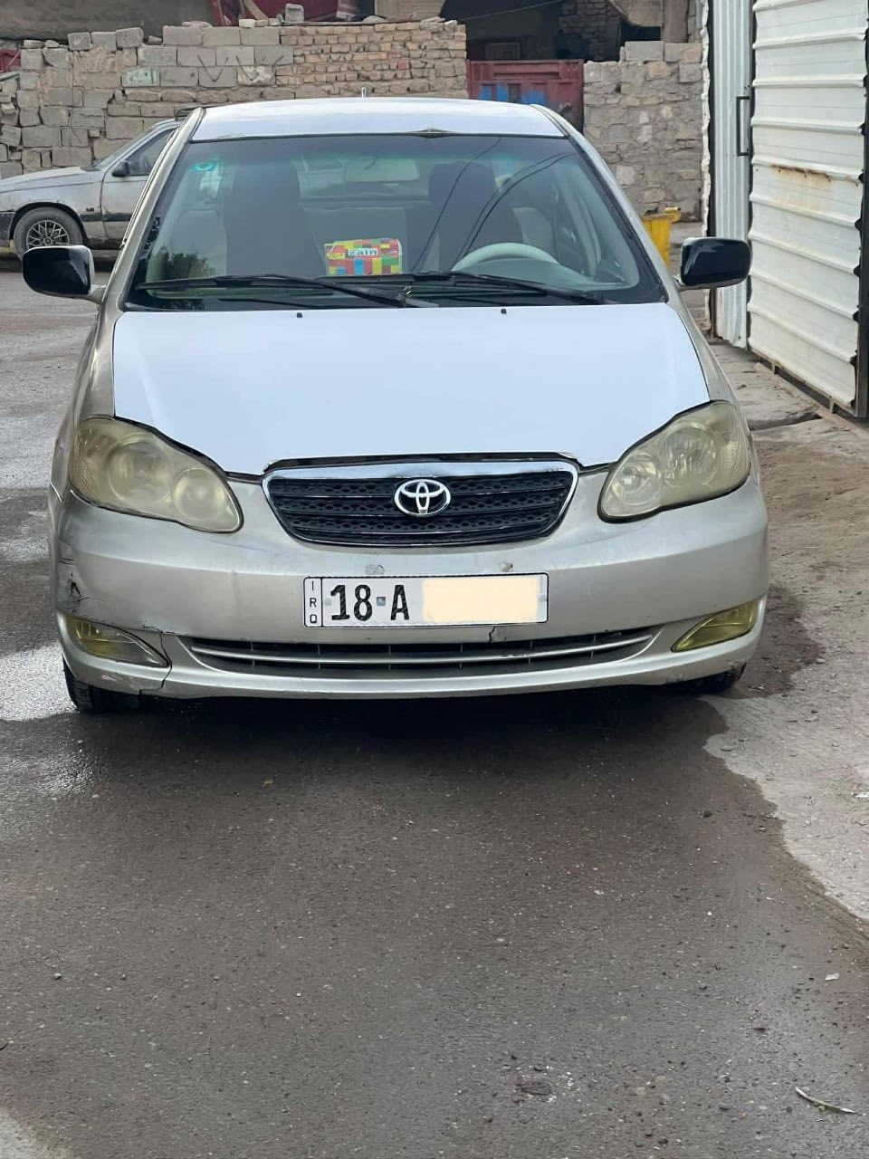 السلام عليكم كورولا نحلة وارد خليجي موديل 2002 السياره عوزها اعاده الصبغ بيها خياسات وترتيبات بسيطه بل كهربائيات السياره فول مواصفات تخم تاير جديد صدرها جديد مري شفط وبردة رقمها بابل الجديد سنوية لل30 السياره ب اسم شخص مكفول شرط التحويل السيارة كدام عينكم خير من الله الكير والمكينة مكفولات التبريد اكو بيه مشكلة بل دكم  مكاني بغداد مكلف بل نشر  واسف ع الاطاله. ‭0773 728 2638‬
