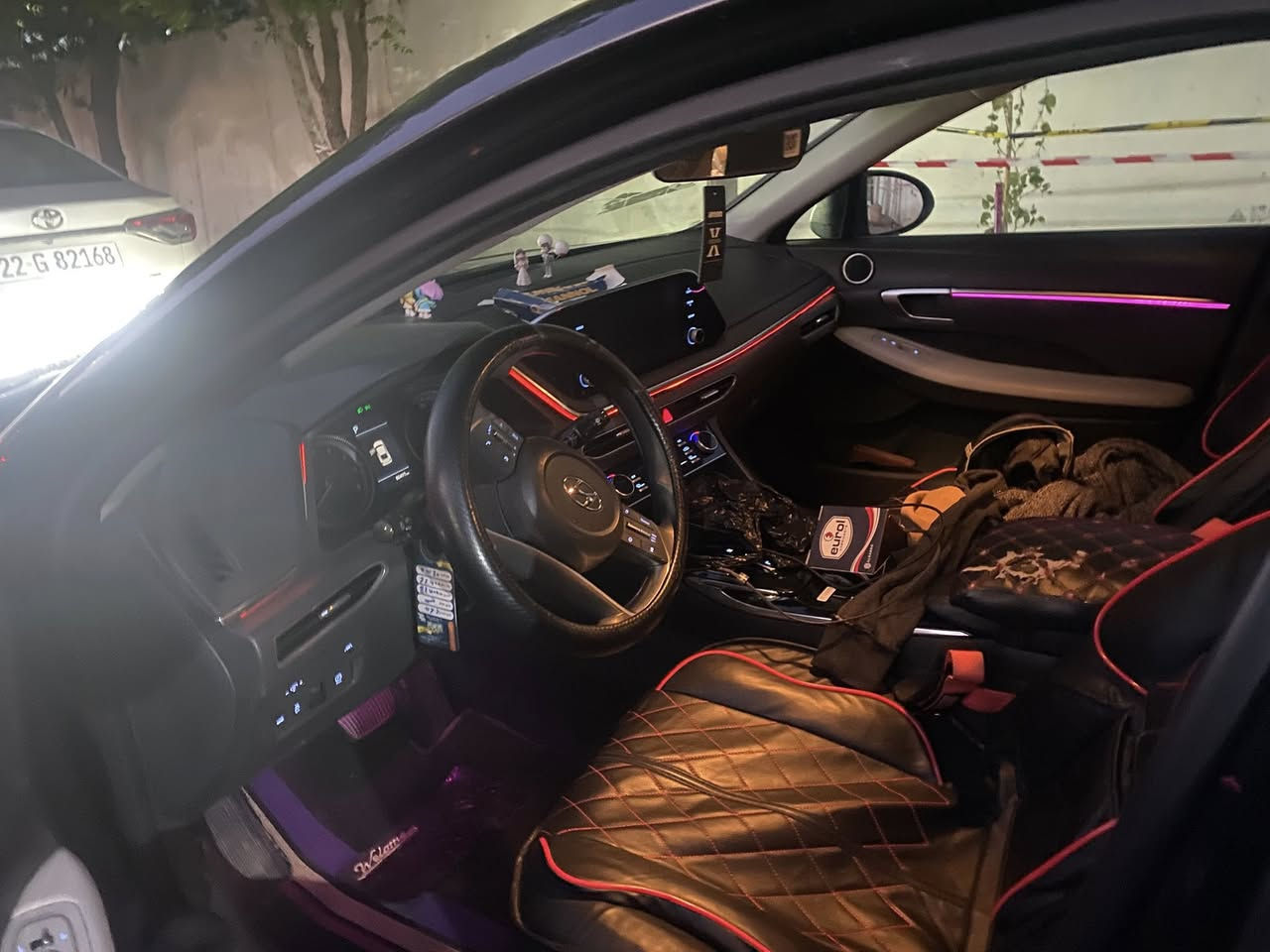 سلام عليكم
سوناتا للبيع موديل ٢٠٢١
حادث تبديل دعاميات والبنيد بدون دواخل 
مواصفات :-
بصمة تشغيل
بصمة ابواب 
تحكمات ستيرن 
انظمة قيادة
تدفئة كشنات 
مقعد السائق كهربائي
رادارات امامي جانبي خلفي
اوتو هولد
ترحيب عند الاقتراب
هند بريك دكمة
شاشة كاربلي
تحديد مسار قيادة آلية
تشغيل عن بعد  
مانع تصادم
المحرك 2500 

رقم سليمانية بسمي السعر مناسب
***********
