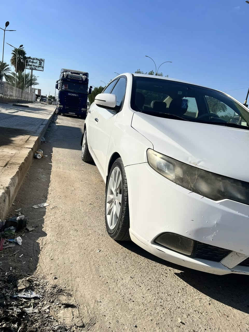 سلام عليكم كيا سيراتو موديل 2011 رقم اربيل سياره فول مواصفات بصمه فتحه كامره حساس سياره كل نقص مابيه كير محرك تبريد كوله جديد تخم تايرات السعر 88بيه مكانين  صبغ فقط بدون حادث الشراي يتصل على الرقم ‭0771 822 3029‬
