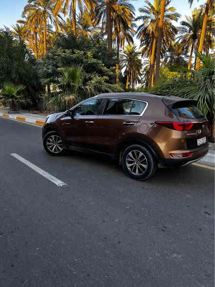 للبيع كيا سبورتج 2017 

جديده و على ايدي السياره وارد خليجي و مسويلها ادامه كامله من الدعاميه للدعاميه و كله مضبوط دينار واحد ما تصرف عليها 

سياره على ايدي 

مواصفات فول 

بانوراما

ويل كب كروم  

بصمة تشغيل و ابواب 

شاشه و كامره خلفيه 

حساس امامي خلفي 

مرايا شفط 

اشير بالمرايه 

 درافي مود 

لد نهاري 

بك لايت LED 

كروز سرعه 

محرك 1600 جديد اقتصادي جدآ بالبانزين بانزين افول كله محسن و دهن اصلي. 

صدر امامي خلفي كله توب 

تبريد ثلج  سياره كلش حلوه و مال بيت بيها صبغ بنيد و دعاميات شرط بدون دواخل ولا اي ايرباك طاك شرط ما ابيعلك الا تفحص سونار وين ما يعجبك 

السياره رقم سليمانيه بسمي سنويه و الرقم جديد تحويل ثاني يوم 

سعر السياره 165 بيها مجال بسيط للشراي الجاد 

مكان السياره بغداد الجادريه للأستفسار الأتصال على الرقم *********** متوفر واتساب 

تحياتي للجميع بغداد
