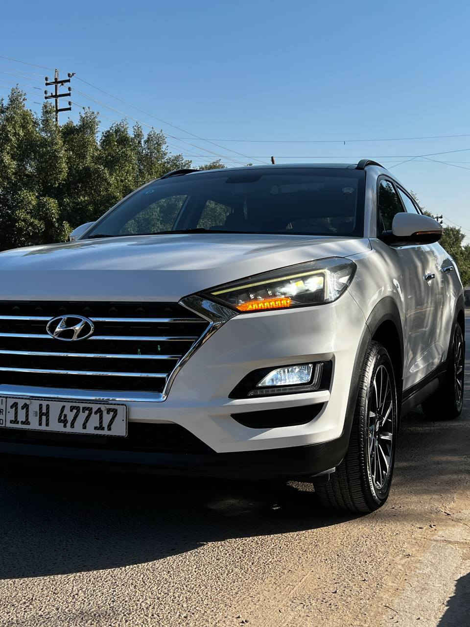 السلام عليكم ❤️
للبيع توكسان 2019 وكالة  الكاصد 
ماشية فقط 57000 
السيارة جديدة جدااا
بأسمي رقم بغداد...
فول مواصفات بانوراما 
مكينة 2000 دوش 
جاهزة من كلشي 
بصمات 2 وياها 
مواصفاتها 
كشنات كهرباء مع جلد 
ارضية جلد 
لايت عدسات 
بكلايت عدسات 
مري شفط واشارة 
حساس خلفي كامرة دوارة 
شاشة اندرويد تحكم ستيرن كامل 
بلوجكتر ظوة من الدوران يشتغل 
ترحيب بليدات والمرايا 
مود درايف 
بصمات 2 وياها 
سبيرها وعدتها جديدة بعدة مملعوب بيها ولابيها فتح المكينة والكير
مكاني بغداد حي التراث
*********** سعرها 
207 وبي مجال سونار موجود هم من اخذتها
