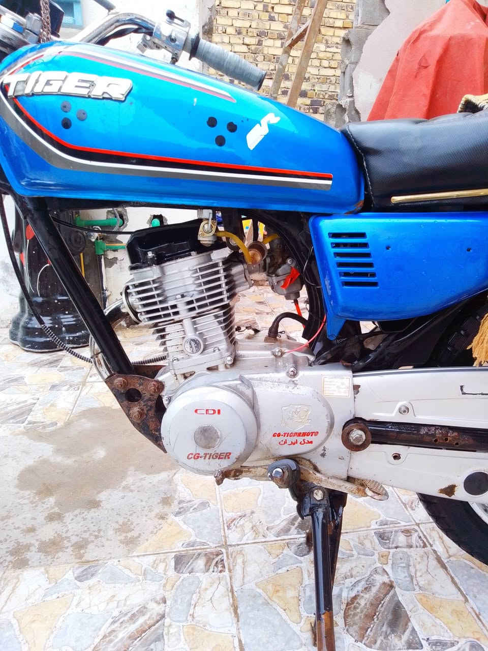 السلام عليكم دراجه للبيع نضيفه أوراق اصولي السعر 400المكان حله قرب شريفه ***********
