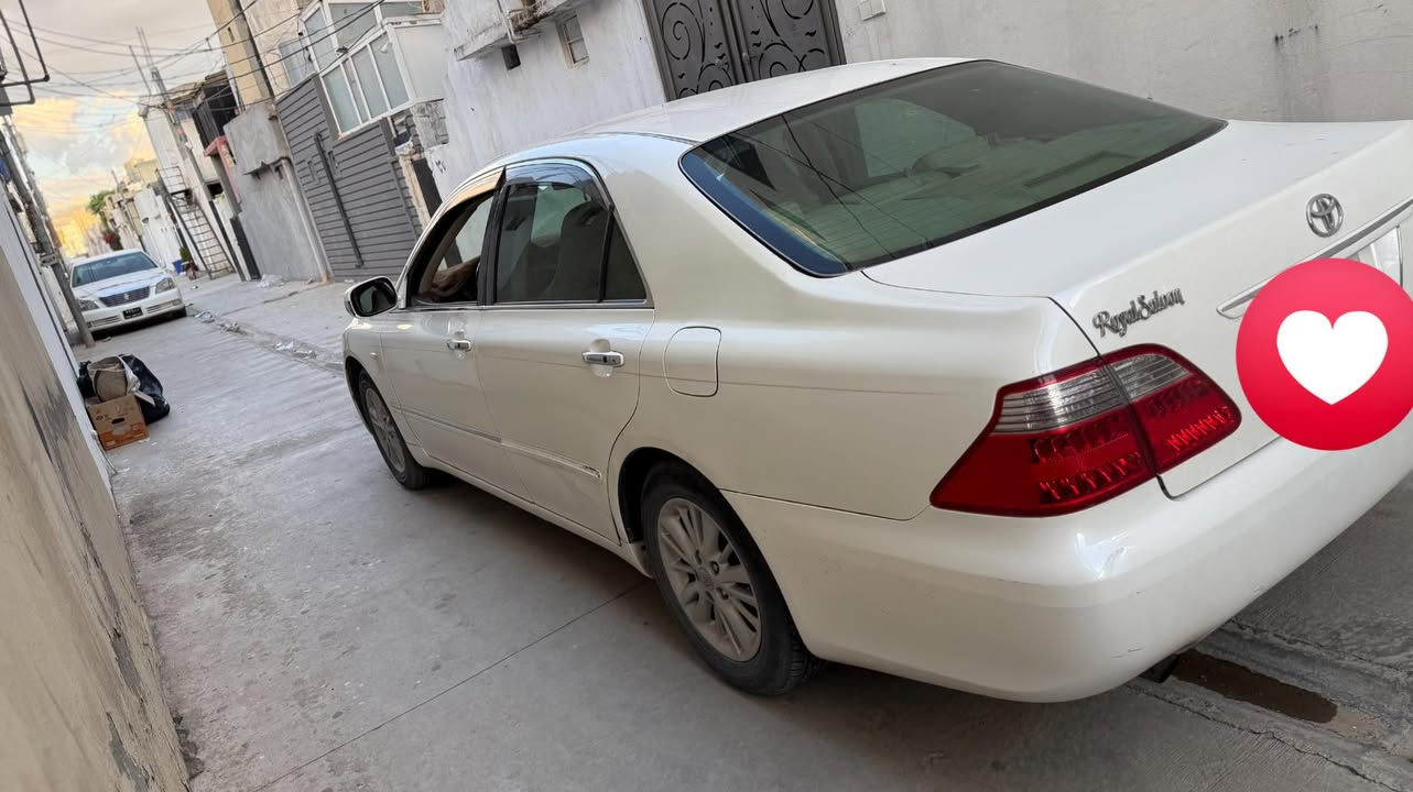 شاهینەی ١٨٠ ی گەورە بە بچوک ٢٠٠٧ 
دوو دوگمە 
بەس شوێن موسەکان بۆیاخە لەگەڵ یەک بستی دەرگای دواوەی سایەق 
گەرمی و ساردی بەشەت 
ئاوێنە ئیشارەت 
کوشن کارەبا 
چووار جام کۆنترۆڵ

تێبینی سەیارەکە کۆدی بۆ کراوە 
بۆ گۆڕینەوە بە مەلیکەیەک کە کۆدی هەبێت ❤️❤️
دیفۆڕی گەورە بێت


**إذا كنت صاحب هذا الإعلان وتريد حذفه لأي سبب، رجاءا أرسل رسالة إلى الدعم الفني**