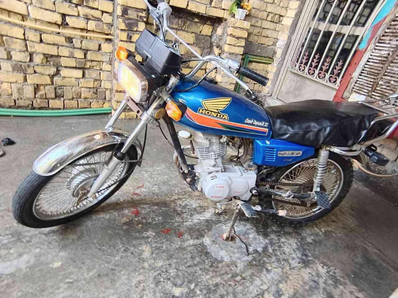 دراجه البيع موديل 23 دراجه نضيفه أوراق كامله سعره 350 أو بيه مجال قليل


**إذا كنت صاحب هذا الإعلان وتريد حذفه لأي سبب، رجاءا أرسل رسالة إلى الدعم الفني**