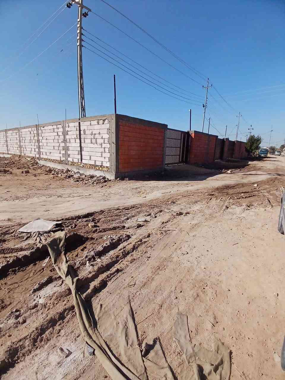 دونــــــــم للبيـــــــــــــع....
طابــــــــو زراعي سنـــــــــد / 25... 
ــــــــــــــــــــــــــــ
المســـــــــاحه الكليــــــــــــه // 2500م
بواجهــــــــــه // 20م
طريق /حلــــــــه /كربــــــــــلاء.... 
خلف محطــــــــة البيرونـــــــــــــــي... 
ــــــــــــــــــــــــــــــــــ
مكتـــــــــــب 
عقارات رامســــــــــر 
شــــــــــارع 60 بدايـــــــــــة شــــــــــارع المطبات 
ــــــــــــــــــــــــــــــــــــــــــ
***********
***********
