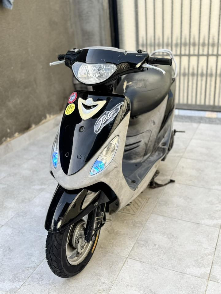 ماكس منغولي مفتوحه مره وحده مكينه ناعمه ونهضه 
نكره سلف 
كهربائيات شغاله 
الدراجه نضافه فول  السعر خاص ***********
