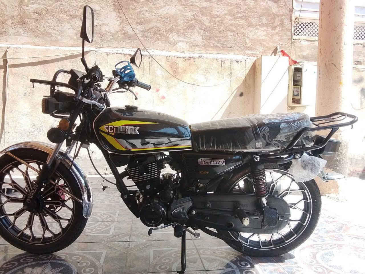 دراجه ايراني للبيع السعر600 بيه مجال جديدة كلش مكفوله من كلشي موديل 24 محرك بلادي كهربائيات كله شغاله  اي ستفسار اتصل ***********او واتساب
