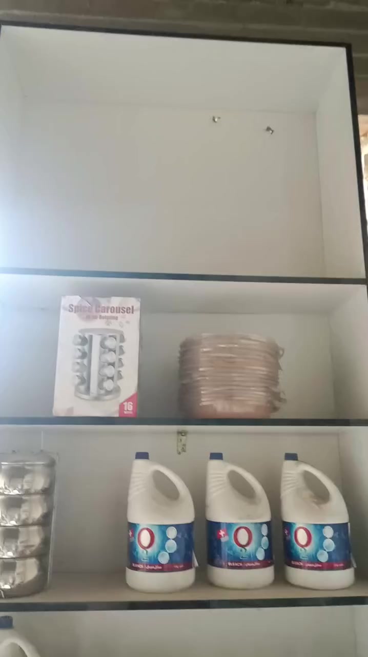 السلام عليكم عندي بضاعه والرفوف الباترينات وسفينه تصفيه مال مجمع كلشي وكلاشي العنوان بغداد المعالف سوق التراث ***********
