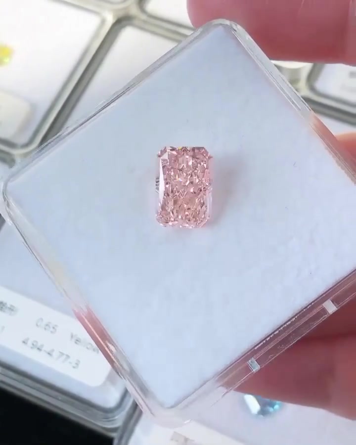 Natural cit pink 
Vvs1
Cut princesse
10 ct
5000 usd
00212676684300


**إذا كنت صاحب هذا الإعلان وتريد حذفه لأي سبب، رجاءا أرسل رسالة إلى الدعم الفني**