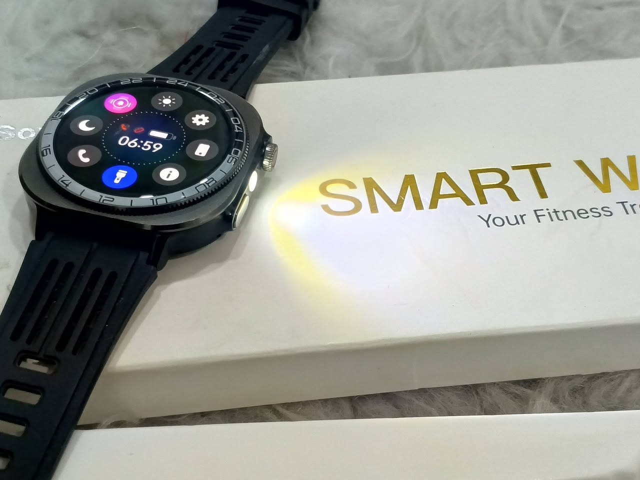 ساعة ذكية Soudorv Smart Watch (موديل Y10)
ساعة رياضية ممتازة متوافقة مع أجهزة الأندرويد والآيفون.
المواصفات الأساسية:

تدعم الفلاش .
شاشة دائرية ملونة وعالية الدقة تعمل باللمس بالكامل.
تدعم إجراء واستقبال المكالمات عبر البلوتوث واستقبال الإشعارات.
مستشعرات صحية: قياس نبضات القلب، نسبة الأكسجين في الدم، ومراقبة النوم.
تتبع الأنشطة الرياضية: حساب الخطوات، السعرات الحرارية، والمسافة.
بطارية قوية سعة 660 مللي أمبير تدوم لـ 15 يوم .
الملحقات:
 السير السيليكون الأسود الرياضي.
 واير شحن .

السعر 30 الف قفل .  الموصل حي الشيماء .


**إذا كنت صاحب هذا الإعلان وتريد حذفه لأي سبب، رجاءا أرسل رسالة إلى الدعم الفني**