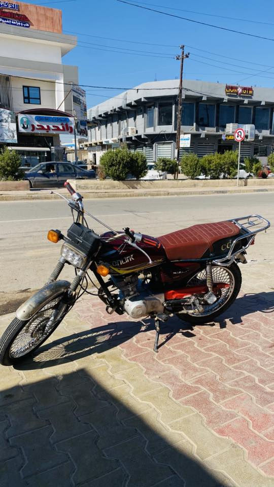 السلام عليكم..تايكر موديل 2020 شرط ما مفتوح المحرك دمعة نشاط كهربائيات كلها شغاله هورن شغال كزوز رياضي صوت قفاز التواير جدد والنضافه گدام العين السعر 400 وبي مجال الخاص مفتوح وهذا الرقم ***********
