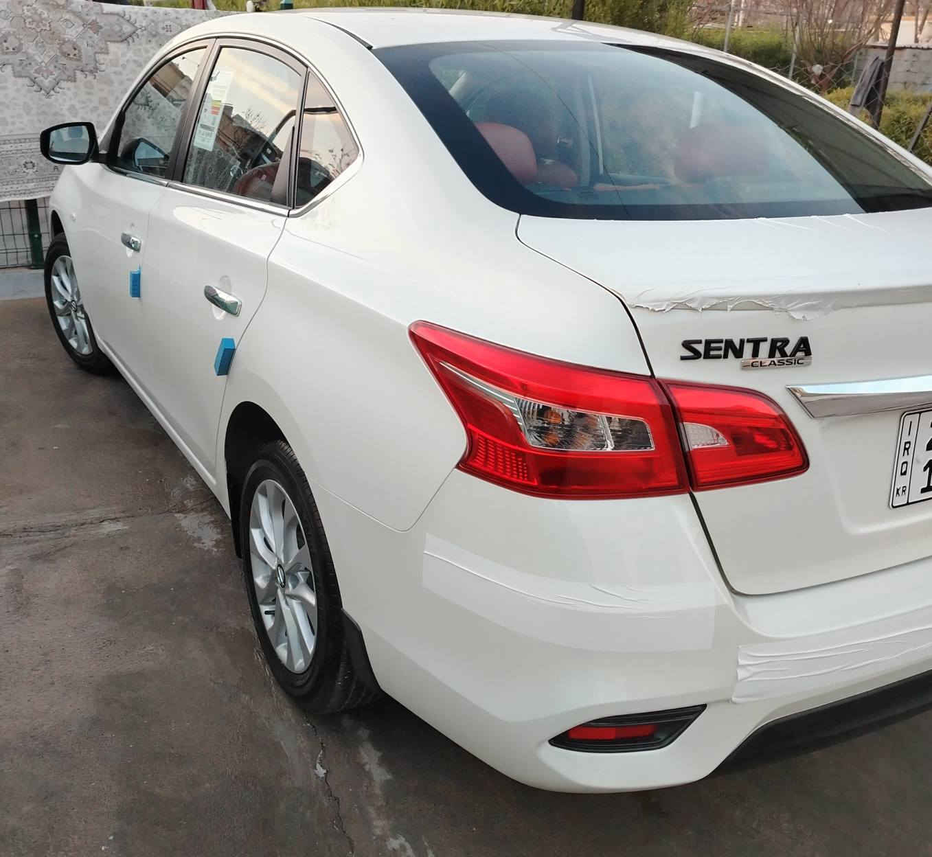 نيسان سنترا تجميع صيني موديل 2025 رقم أربيل بدون صبغ بدون تعديل ماشية 16000km سيارة باسمي الشخصي سيارة علي وضع الشركة مواصفات كامره شاشة ايبات كوشن جلد احمر سبايدربلادي كامرة امامي تايا ت 16 ايكو  رقم الجوال *********** واتساب *********** أربيل, العراق
