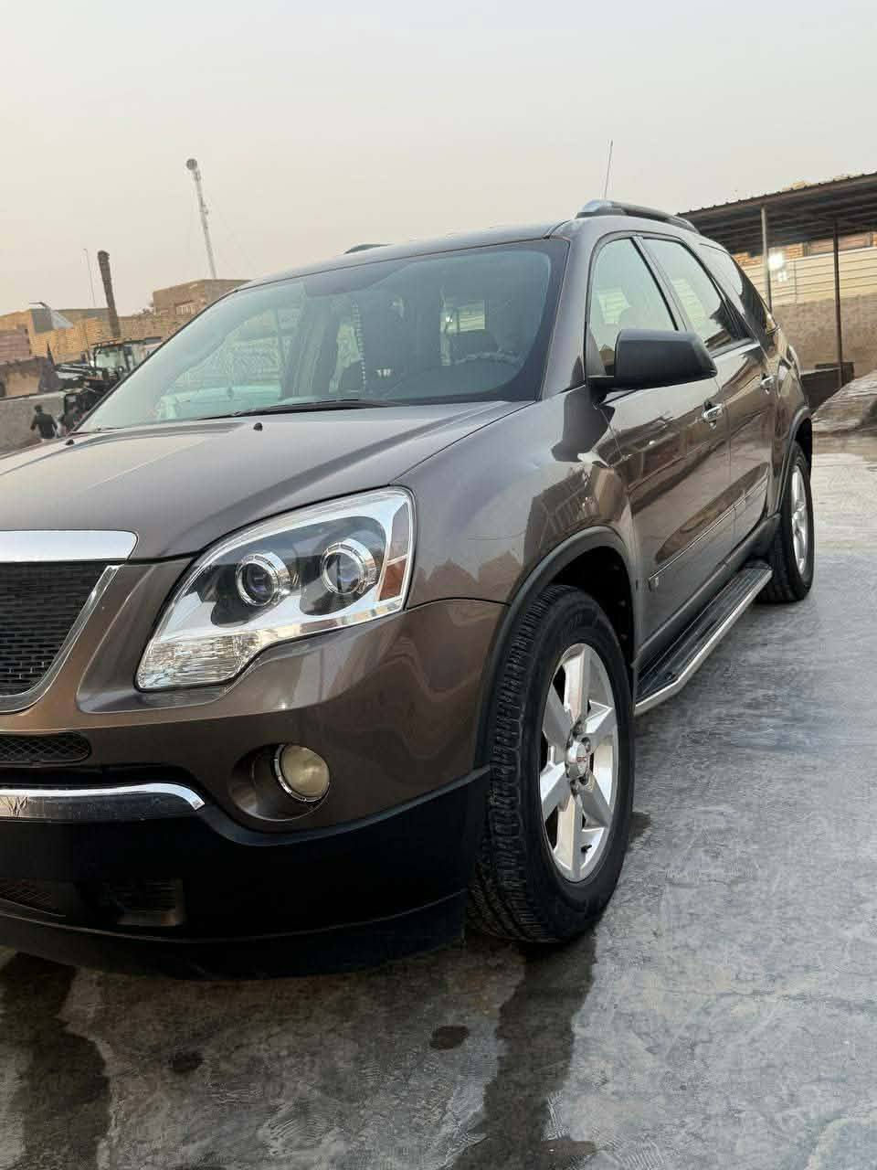 سلام عليكم ورحمة الله
جمسي اكاديا موديل 2009 خليجي
فول مواصفات عده الفتحه
مكينه 6
شاشه كاميرا
حساسات
لايت زينون منضومه كامله
تبريد ثلج +3 قطع
7 راكب
سياره مكفوله كفاله عامه من كير ومحرك وحداديه  شي بسيط جدا وهاي كدامك تجي وتشوف
مكاني كربلاء 
السعر110 وبيها مجال قليل كلش***********
