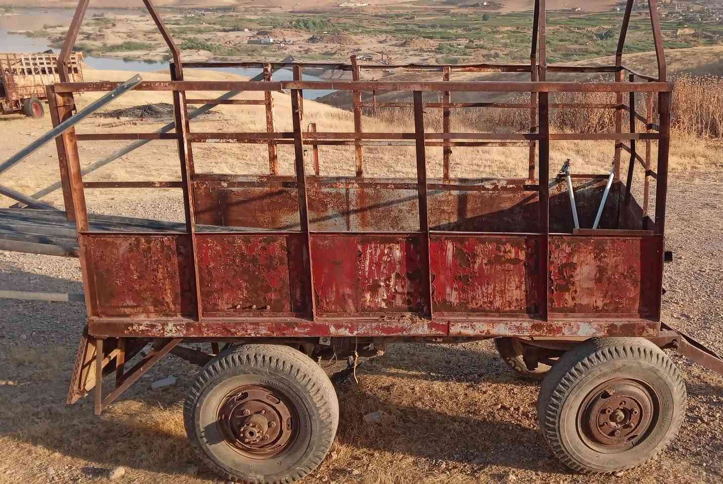 للبيع عربانه السعر
مليون و ٢٥٠ الف وبيها مجال 
***********
***********
