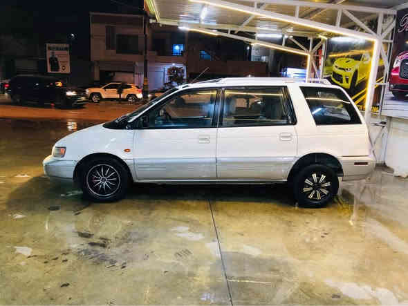 هەرزانترین نرخ 
سەیارەیەک نمونە لەهەمو ڕوەوە تۆماتیک ڕەقەم بەخ بۆ کابی و بۆ عایلە
$28 کۆتایی       رانیە         ***********  ڤایبەر و واتس ئاپی لەسەرە
مستەر بۆشی گڵاند ی سلاحی مۆدێل 1993 گێر تۆماتیک مەکینە بەخ گێڕ و مەکینە بیلادی 
ڕەقەم دهۆک بەناو ناکرێ سحێب سەنەوی لە خاریجە و تەنها 30 هەزار غەرامای تیایە (ئەوەلیات و حیدز بەشەرت)
پێشو پشتی کەپسە سەقف و شانی دەرزی پێوەنیە هیچ لێدراوێکی نیە 
سەیارەکە زۆر زۆر خاوێن ماوەتەوە
پێشو پشتی تازە توند کراوەتەوە
گێر مەکینە موس براوە بەشەرت
تندو تۆڵی و کارەبای بەشەرت
پاوەرە بەخە تۆماتیکە چوار جام کارەبا جام ئۆتۆ سڵایتە قفڵ مەرکەزی و کۆتڕۆڵە تەجیل CD 
سەیارەکە لێخوڕینی زۆر خۆشەو زۆر بەهەڵمەتە ماڵی حایلەو کاسبیە بەنزین کەم ئەخوا رانية
