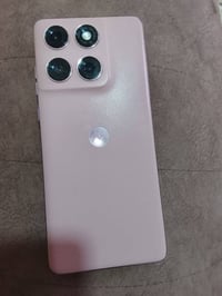 موترلا ايدج 60 • ٢٥٦ • كاميرا ٥٠ ميجابكسل