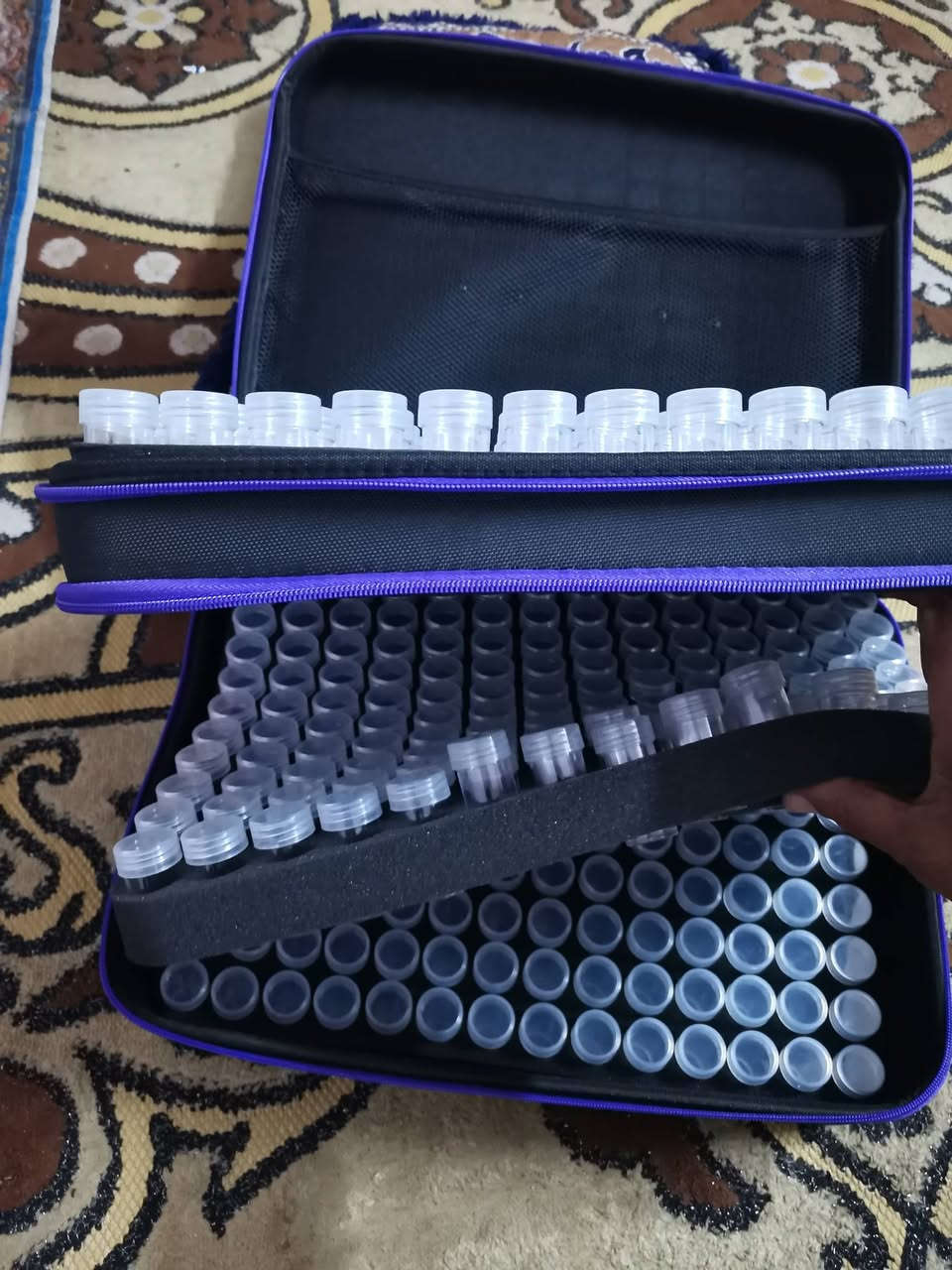 للبيع ٧٥ الف موجود علبه انبول مختبارت جديد ٣ طابق حجز  اتصال   ***********
