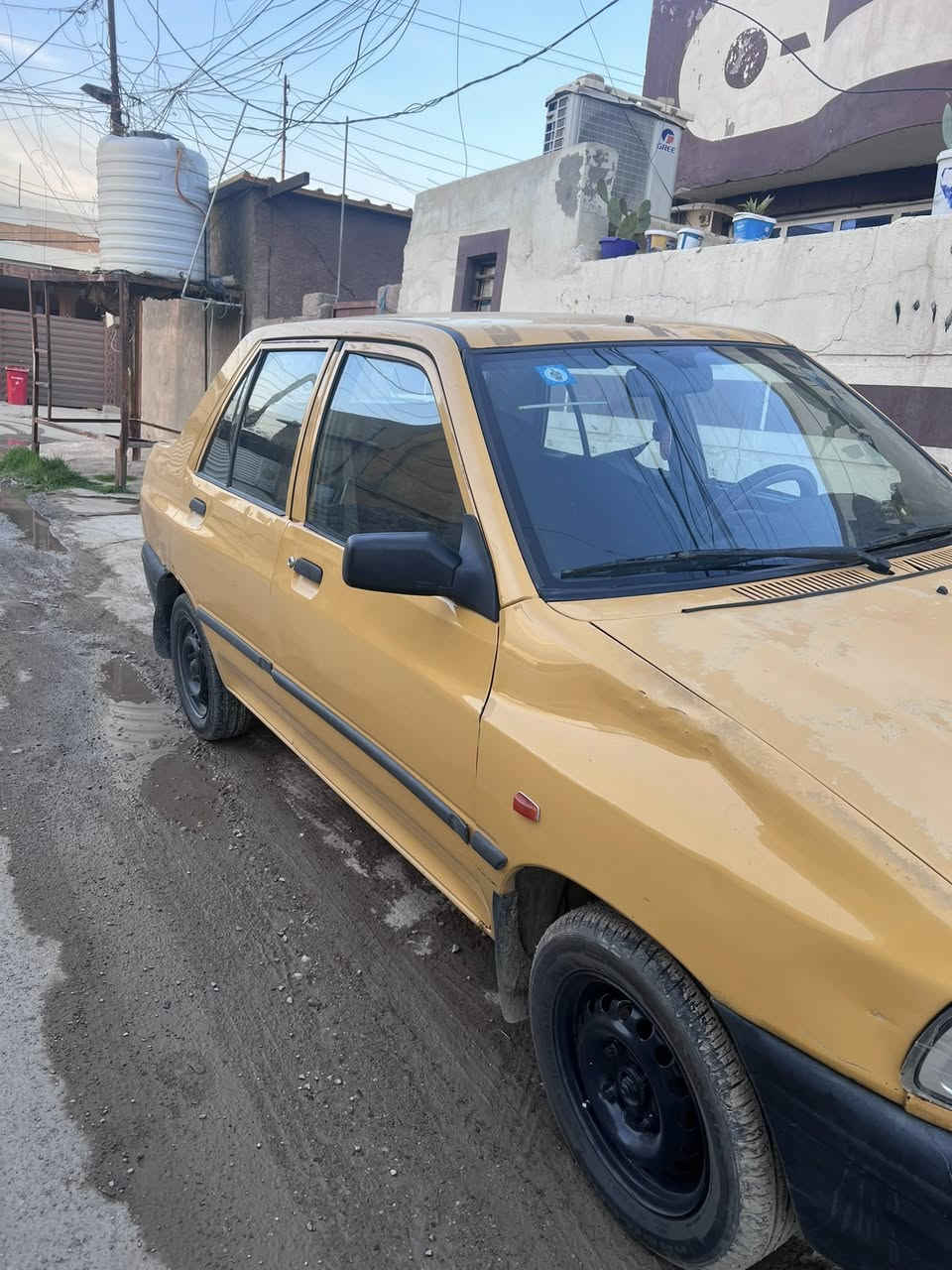 السلام عليكم 
سايبا موديل 2015 
نظيفة وبحالة ممتازة 
شواصي 
كير 
مكينة 
تدفئة/تبريد 
كهربائيات 
عزم 
السعر 37
بغداد 
***********
