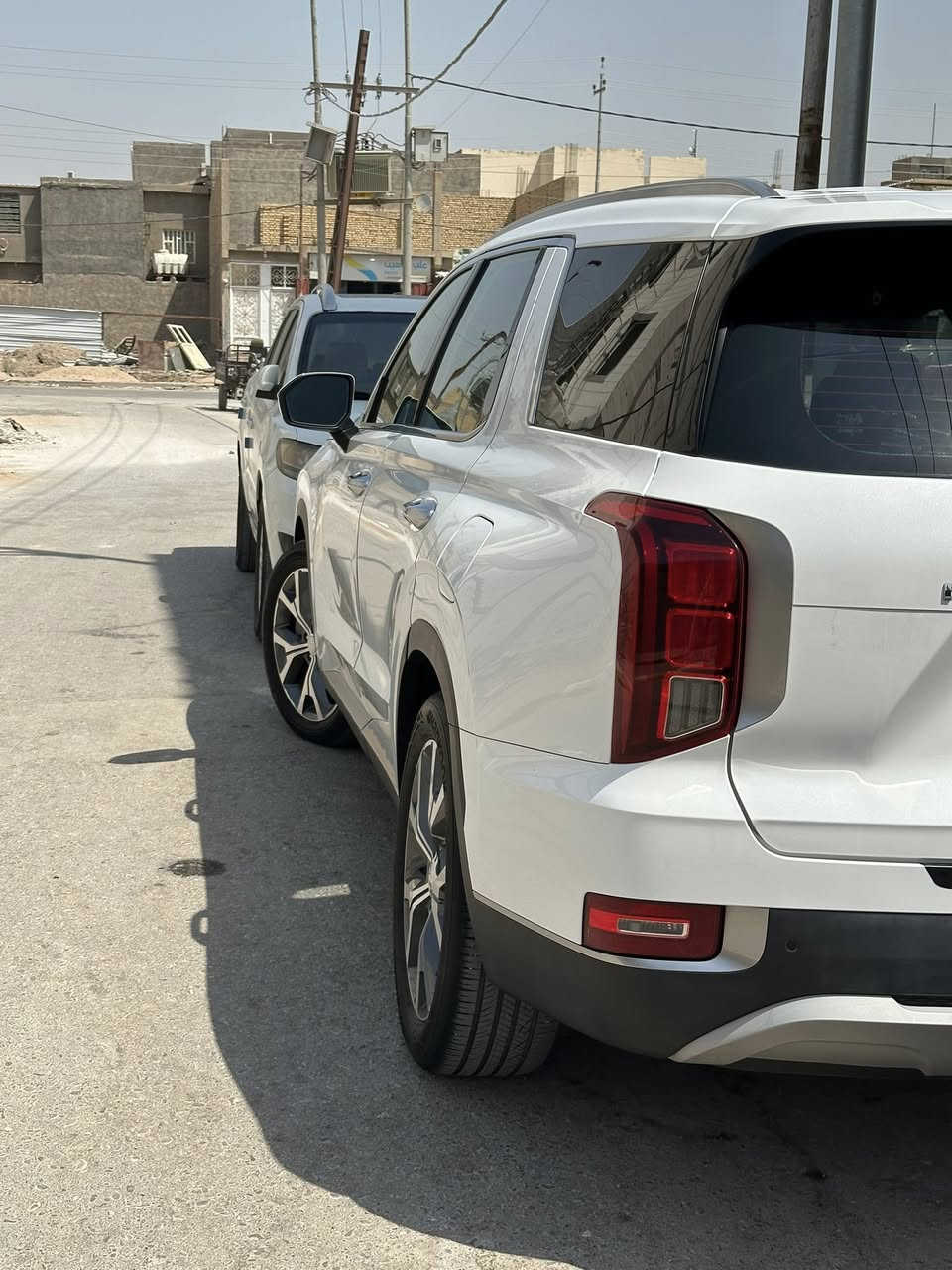 السلام عليكم 
بلسايد2022فول مواصفات لون ابيض بدون ايرباك 

بصمه تشغيل 
بصمه ابواب+ ترحيب 
تشغيل عن بعد 
رادارت 360 درجه 
فتحه 
7 راكب 
3 قطع تبريد
كير ازرار
انضمة قياده مختلفه ( سبور....جبلي... الخ)
كامره اماميه
محدد مسار
داخل رصاصي 
اشاير بالمري
 ويل كب 20 
جنطه تلقائيه+شفط 
لد امامي+خلفي 
كشافات  
يدات نيكل
تدفئه كشنات 
كشنات كهربائيه 
شاحن ماكسيڤ 
داخل مطعم بنيكل
محرك V6

ماشيه 17 الف 
كشنات قلاب 
البجم مع البنيد مع المري مغلف ppf 
مكانه السماوه  حادث باب خلف السائق مبدل  
رقم بغداد جديد السياره جديده وبدون اي نقص  
السعر 30 الف دولار وبيه مجال ان شاء الله 

للاستفسار*********** +واتس آب
