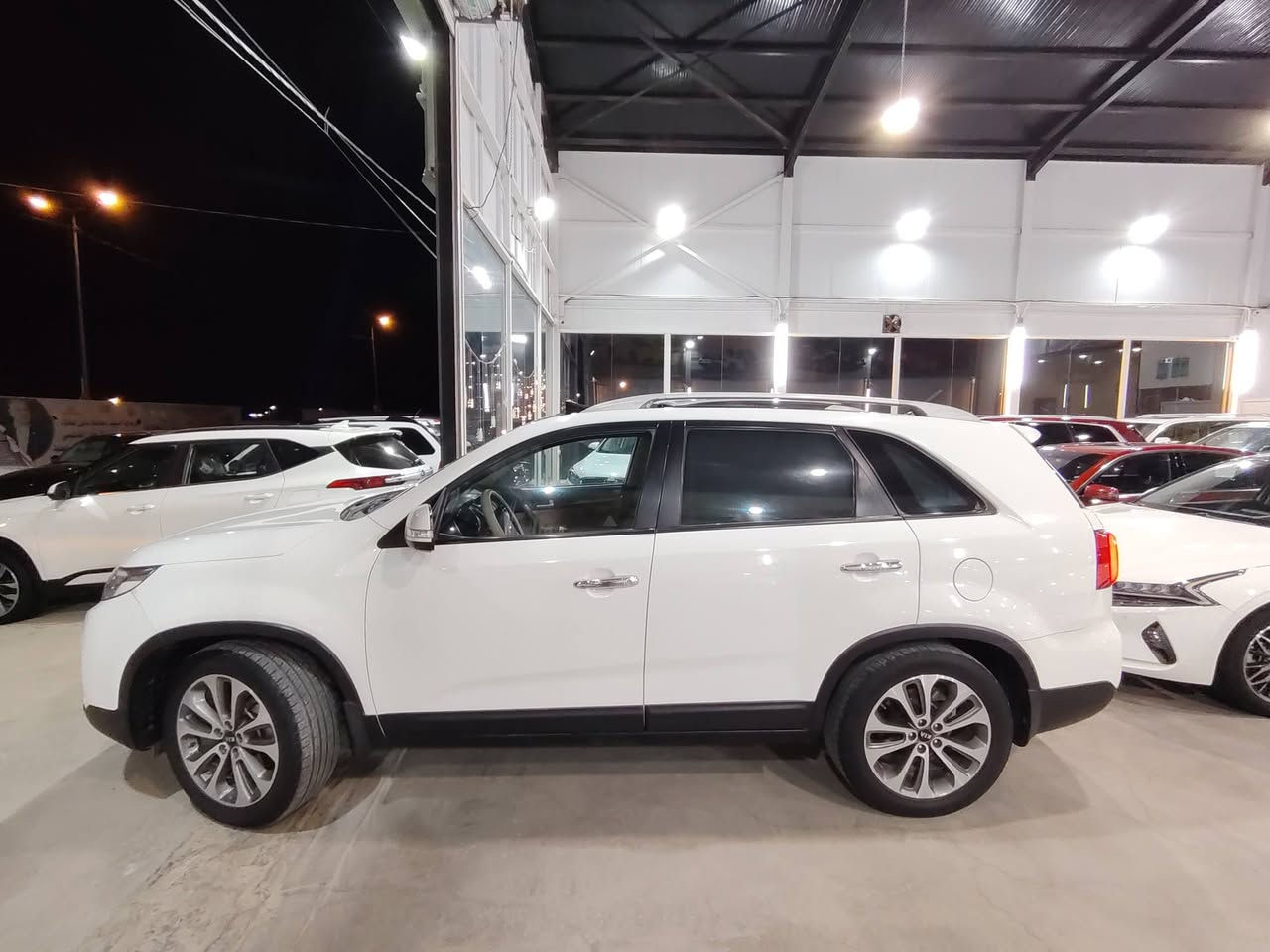 السلام عليكم 👋
كيا سورنتو خليجي 🚗🚗
الموديل 2014💯
رقم أربيل الدولي جاهز تحويل مباشر 👌
السيارة مكفولة من الصبغ والتبديل👍
المواصفات 
فتحة سقف بانوراما
 ويل كب كبير كروم
فول تحكم ستيرن 
لدات أمامي
حساس أمامي خلفي
شاشة و كامرة خلفية
داخل بيجي
كشنات كهربائية
بردات خلفية
بك لايت لد
مقاعد7 راكب
محرك 2400 دوش 4 سلندر
عداد المسافة / 127000 KM🚴
السعر / 16800$
السيارة حلوة وجاهزة من جميع النواحي بدون أي نقص
صور السونار مرفقة مع الصور
للتواصل والاستفسار الاتصال على الارقام
 *********** واتس إب 📲
***********📞
الموقع:📍حلة _ حي الصحة _ مجاور فندق بابل
#معرض_الوليد_لتجارة_السيارات
انستا📲https://www.instagram.com/alwaleed_cars_1?igsh=MXMyOHN2bDJ6OXhvcg==
تيك توك 📲
https://www.tiktok.com/@alwaleed__cars1?_r=1&_t=ZS-91hXDqXB40A
