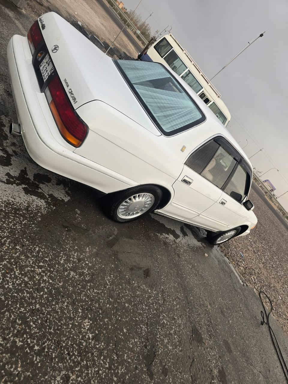 سلام عليكم ارنب طويل ايسر بلاد مكفوله كفاله عامه من الكص والنقل جثه والعيب الشرعي والضربه والصبغ رقم بصره دولي سنويه جديده بئسم خالي طخم تاير كير ومحرك جدد حداديه جديده كهربائيات كله جاهزه سياره جاهزه وماناقصه شي دواخله جديده عسلي مكاني البصره تقاطع الخور  سعر 78 ت///***********
