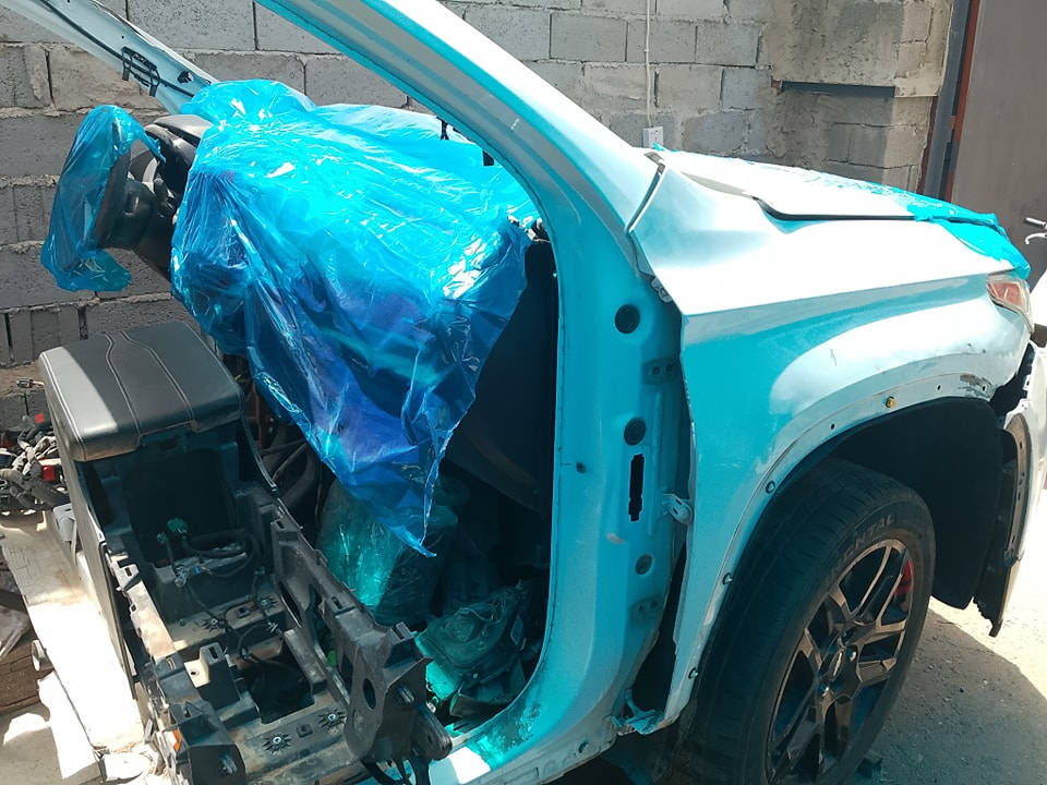 القزاز لتجارة قطع غيار السيارات الأمريكية الحديثة 
تم وصول شوفرليت ترافرس لون ابيض بريمير 
سيارة كاملة ان شاء الله متوفر بانوراما كشنات كاملة وباقي التفاصيل
سيارة فورويل كير 9HkB
العنوان بغداد الباب الشرقي كم الارمن نزلة سريع محمد القاسم 
***********
***********
