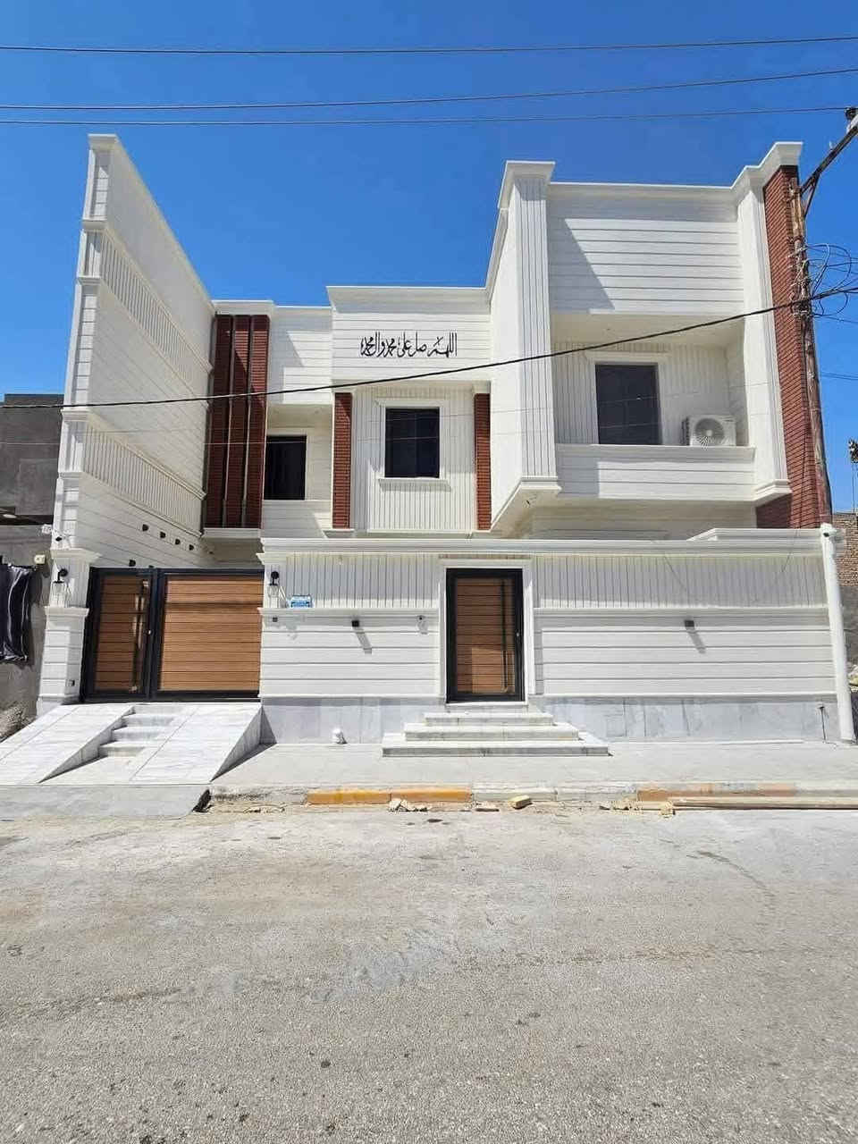 كادر متخصص لعمل جميع الواجهات 🪄
وطلس وصبغ وجبس بورد وبديل الخشب 🏠

***********
