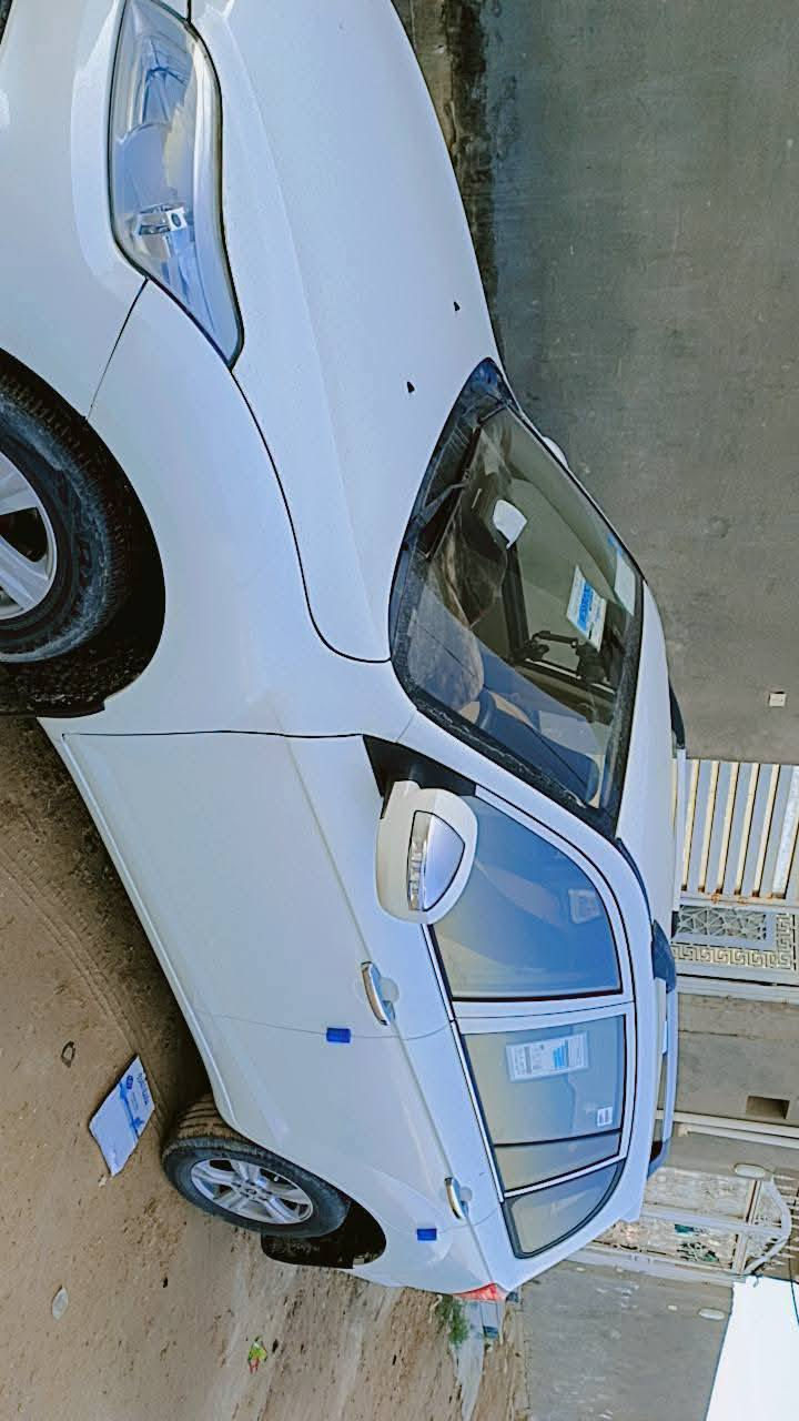 السلام عليكم ليفان  x60 لون ابيض موديل٢٠١٦ بأسمي مكفوله  السيارة جاهزة من كل شي حدادية تبريد شاشه كاميره حساسات خمسة ويل كب السيارة على وضع الشركة السعر ٧٠
  ‪***********‬
