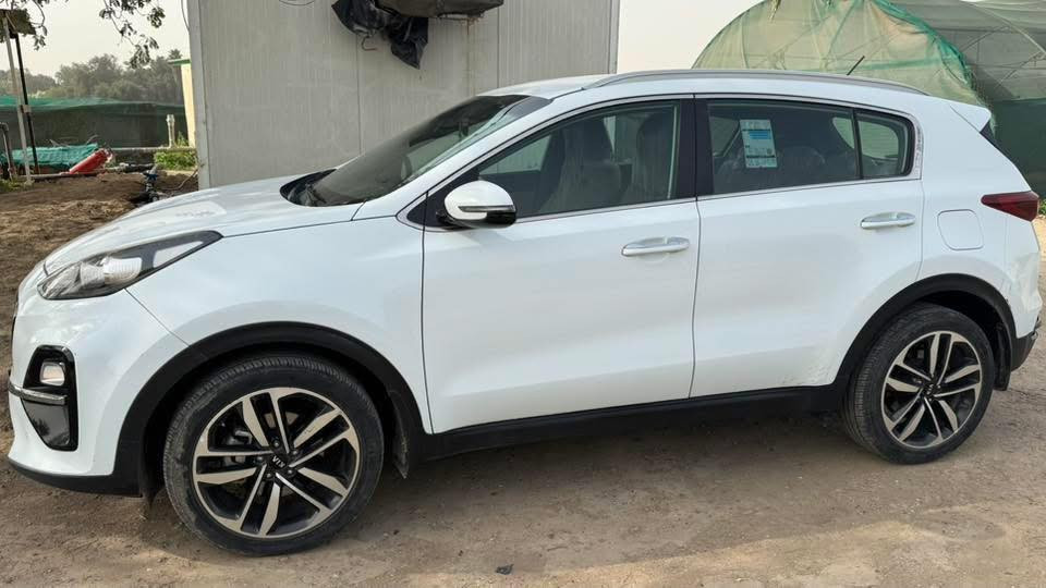 سيارة سبورتج خليجي موديل ٢٠٢٠
محرك دوش ٢٠٠٠
ماشية ٨٥٠٠٠
نص فول
حساسات ومرايا شفط
السونار مرفق بالصور 
السنوية ساقطة
مكان السيارة بغداد

السيارة مال بنية استخدام شخصي بس محتاجة فلوس مضطرة تبيعها

السعر ٢٠٠ ورقة وبيه مجال

‭٠٧٧٠ ٥٠٨ ٠٤٩٤‬
