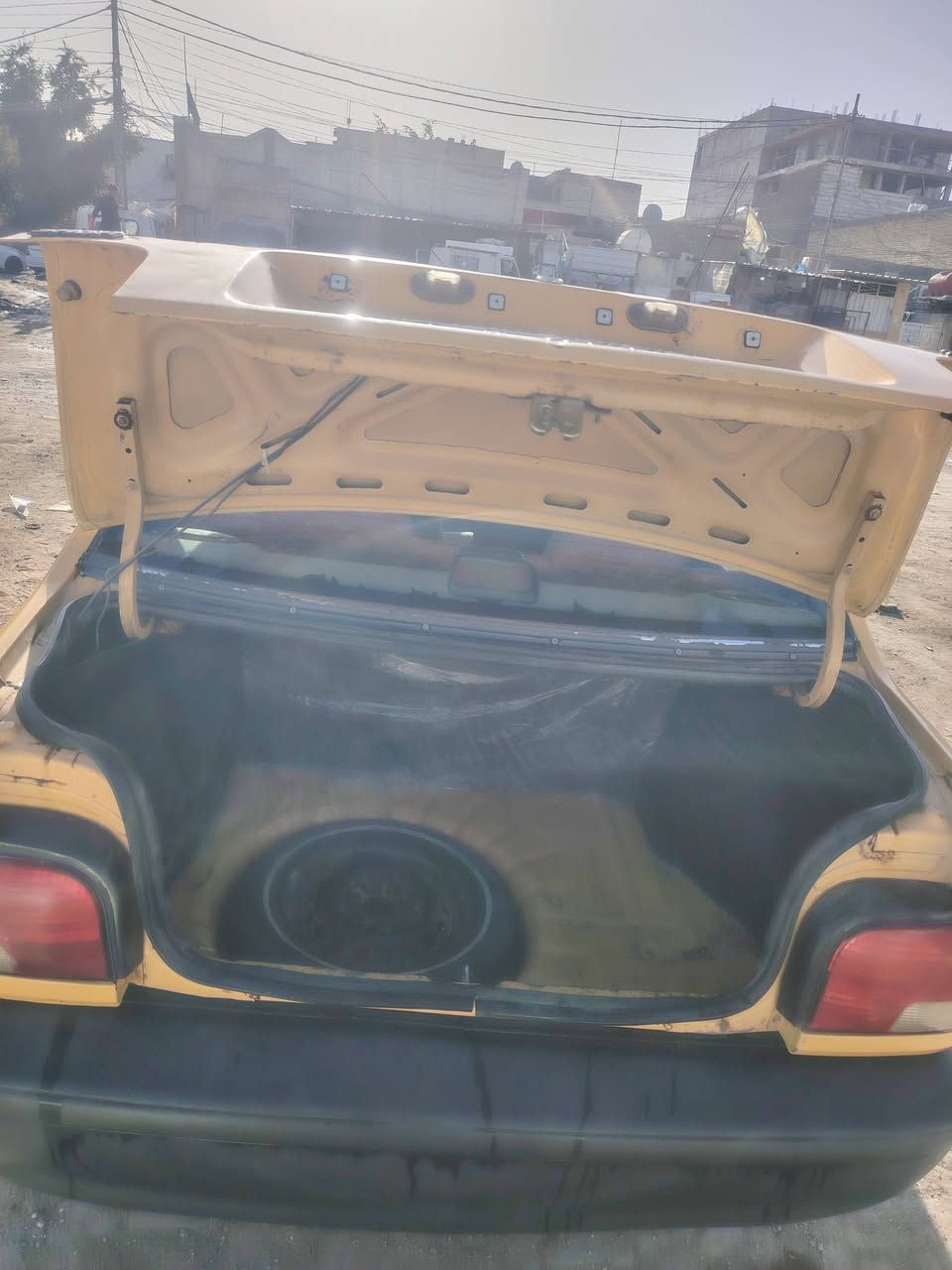 سايبة م11 سيارة فول وفلافل كلشي جديد بيها مصفرة من غرامات.... رقمي. *********** مكان السيارة كربلاء السعر 30 وبيها مجال
