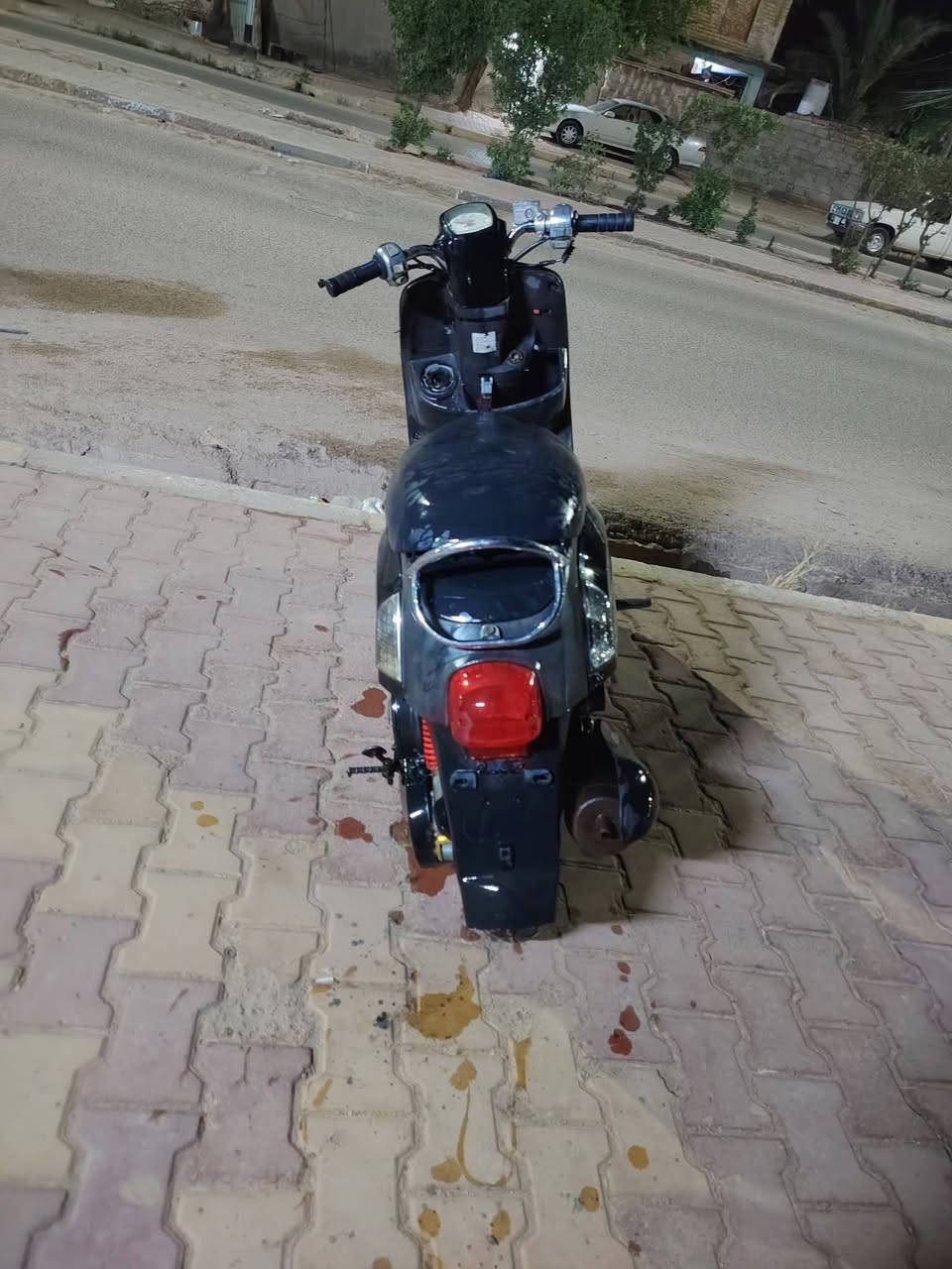 سلام عليكم دراجه لبيع ماكس بوليسي مفتوحه ولفات فقط مكينه خرسه سغر425 بيهه مجال لشراي
رقم اتصال ***********
