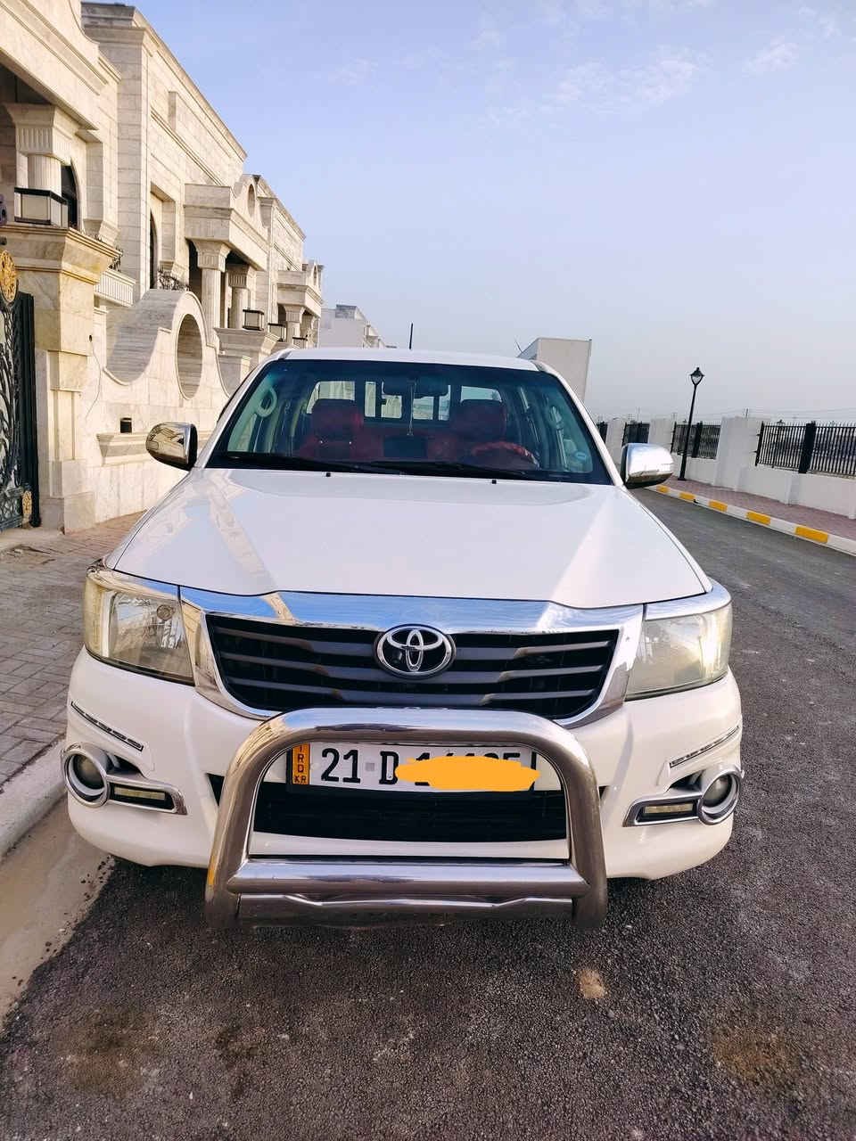 سلام عليكم ورحمة الله وبركاته
تيوتا ٢٠١٤ فور ويل بدون أي ضرر كير ومكينه على وضع الشركه  بدون صبغ  يعني كفاله عامه 
السنويه مجدده ٢٠٢٩ 
السعر ٢٤٠ ! بيها مجال 
ديالى /بعقوبه      ***********
