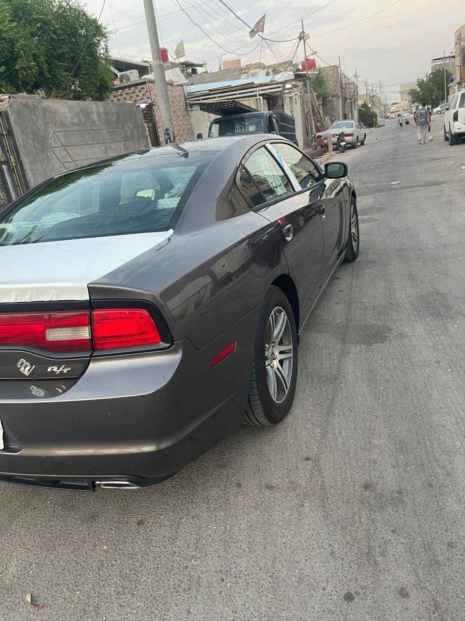 السلام عليكم جارجر مديل 13 هيمي 5700 سياره جاهزه من كلشي  بيه جاملق وبنيد والباقي على فحص كدام عينك سياره رقمه بصره بسمي 
***********

