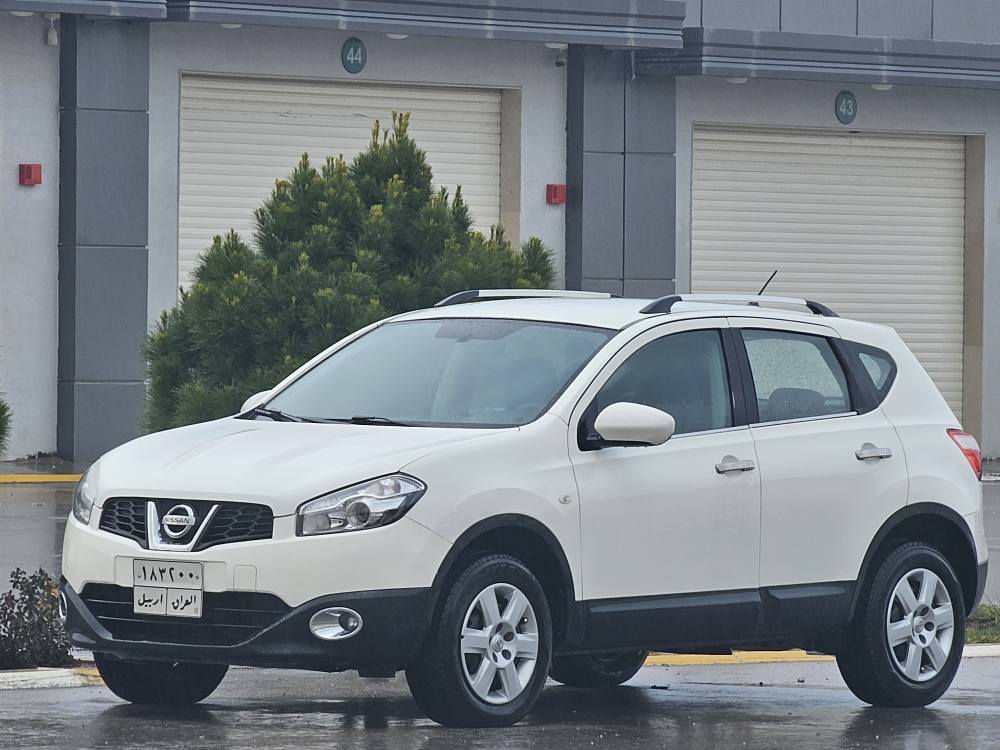 نیسان قاشقا  ٢٠١٣

مواسەفات خەلیجی 
گێڕ ئۆتۆماتیك
شاشە کامێرا
جام کارەبا      ABS
بێ بۆیاخ بێ لێدراوی
تەنها کەمێک ساردی  هەیە
سەنەوی بەسەرچووە
سەیارەکە لە سلێمانی یە
بەشەرتی تەحویل و وەکالە
مەکینەو گێڕ بەشەرت نەکراوەتەوە 

سعری    ١١٩ گەڵاو کەمێک معامەلەی تیایە

*********** السليمانية, العراق
