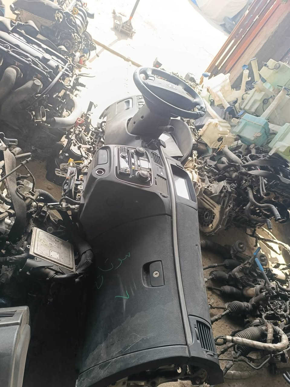 أدوات السيارات الكوري دشبول سوناتا 2007 او2008 دشبول اوبيتما 2009او 2010 وربع توجد جميع انواع الادوات سوناتا اوبتيما ارباع دعاميه كير مكينه لايت بك لايت باب بنيد كلشي متوفر خابرني وبخدمتك ***********
