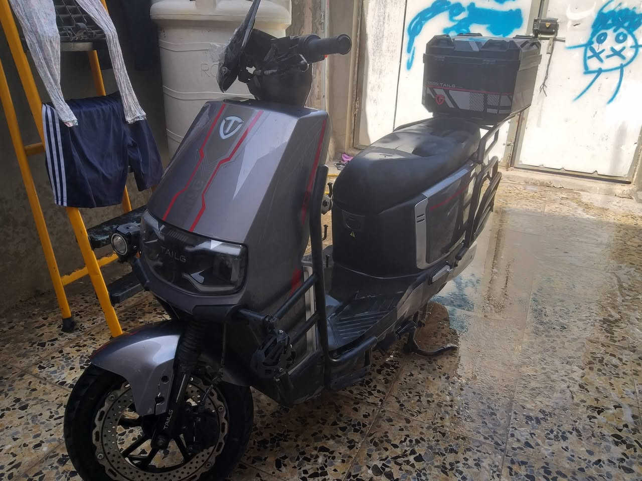 دراجه شحن للبيع نوع TAILG ٨بطاريات شحنه يفول ٤ ساعات تمشيك فوك ١٠٠ كيلو دراجه بطله بمعنه الكلمه  تغيرات جبلي جديده مستخدمه شهر واحد سعره مليون و200
وتساب ***********
