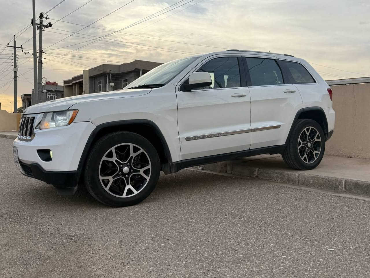 جیب لاریدۆ ئەمریکی « 2011 »  4*4 
مه‌كینه‌ شه‌ش پستۆنی ٣٦٠٠
مواصەفات تۆرینگ ، دەبڵ ئەکسل ، تەحدید
 سورعە ،
سوکان ڤۆلیۆم ، کوشن کارەبای 
، بلاجیکتۆر ، سپی بەفری .
، دوو په‌له‌ بۆیاخی هه‌یه‌  بێ چاڵ
 بێ شوخت بێ کرانەوە ،
گێڕ و مەکینە بە شەرت بێ عەیب بێ کرانەوە ،
سەیارەکە نمونەیە لە جوانی زۆر تازەو جوانە ،

سعر : لە کۆمێنت داوای بکە ڕاستەوخۆ بۆت دێت 📥 ،
‏،
تەحویل و غەرامە بەشەرت ،
ساڵانەو ژینگەی تا 2027 نوێیە ،

ژمارەی مۆبایل 
***********
وەتسئاپ
